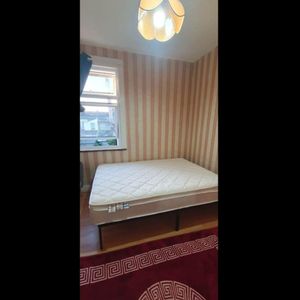 Room in a Shared House, Shelley Avenue, E12 - Photo 3