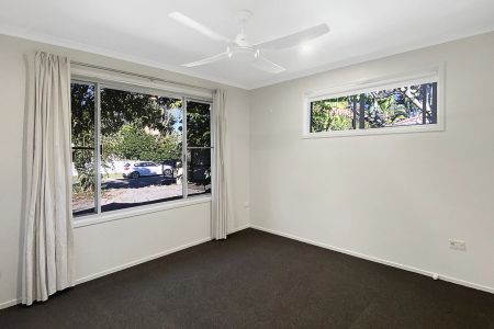 2 BEDROOM UNIT IN SUNRISE - Photo 2