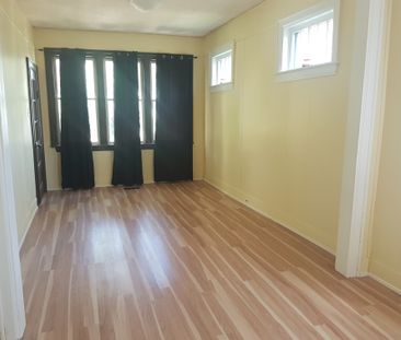 1538 GARNET 2 BEDROOM TRANSFORMATION - Photo 3