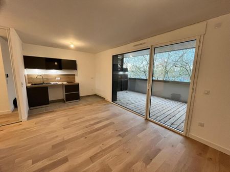 A LOUER ANGERS HYPER CENTRE TYPE 2 NEUF - A louer ... - Photo 2