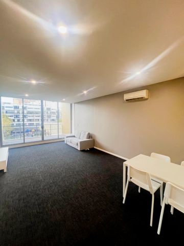 2 bed 2 bath - Photo 3