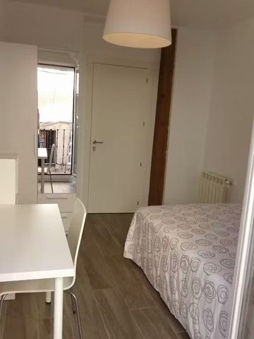 Calle de la Cava Alta, Madrid, Community of Madrid 28005 - Photo 4