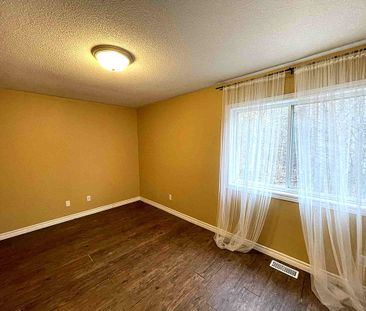 For Lease - 294 Ferndale Drive, Barrie, Ontario - Photo 3