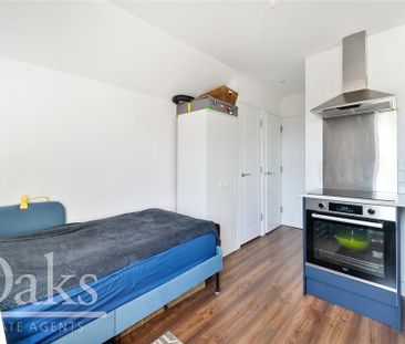 Studio to rent - Photo 1