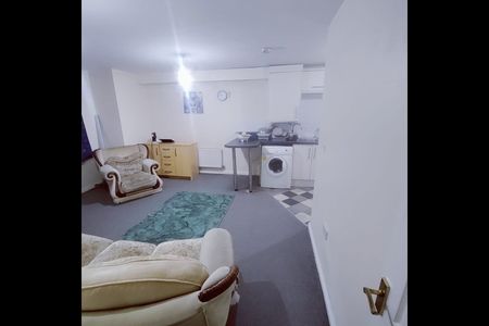 2 Bed Flat, Signet Square, CV2 - Photo 4