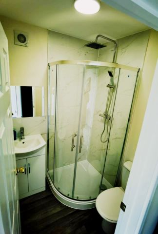 room 5 - Photo 5