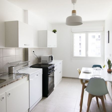 Grenoble - Le James - Chambre 2 - Photo 3