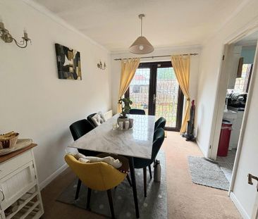3 bedroom end of terrace house to rent - Photo 3