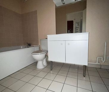 Location Appartement 1 pièce 35m² - Photo 2