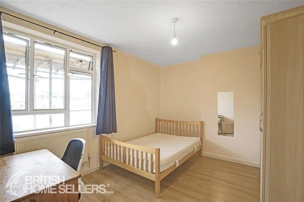 1 bedroom in a flat share to rent - Photo 1