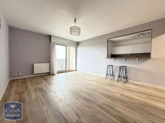 Location Appartement 4 pièces 84m² LA RICHE 37520 - Photo 1