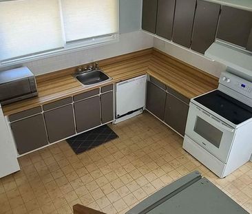 1162 Parkway Drive - Photo 6