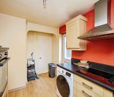 Billingley Drive, Rotherham, Thurnscoe - Photo 3