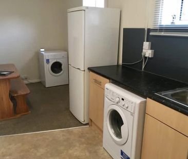 5 bedroom house to rent - Photo 4