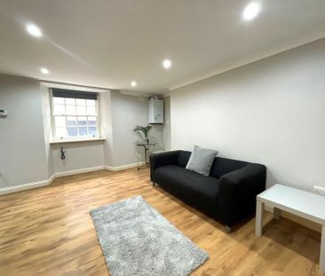 Magdalen St - One Bedroom Flat - Photo 6