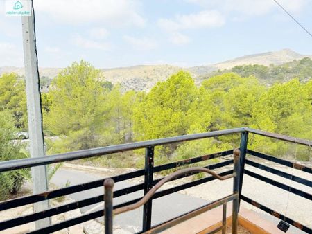 Luxury 5 room Detached House for rent in Aigues, Valencia - Photo 3