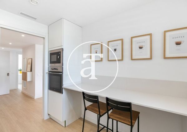 4 bedroom apartment for rent with 2 bathrooms near the beach