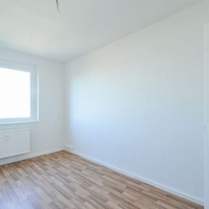 Renoviert u. mit super Ausblick – ab sofort verfügbar! - Photo 2