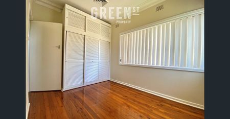 Charming Family Home in the Heart of Kotara - Photo 4