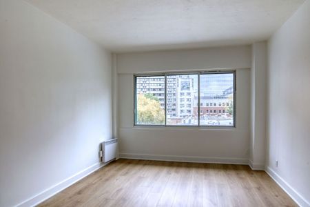 3455 Aylmer - Photo 2