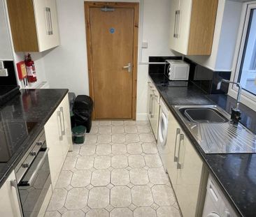 4 bedroom house to rent - Photo 1