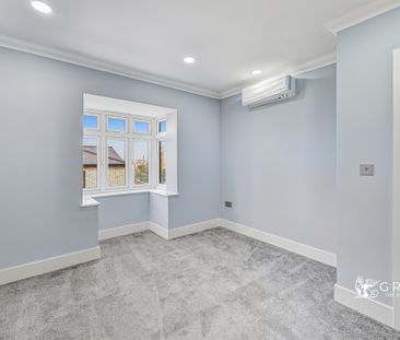 Greenacres, Fobbing, SS17 - Photo 4