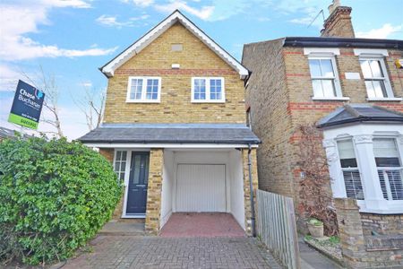 3 bedroom detached house to rent - Photo 5