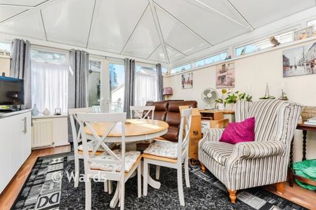 2 bedroom end of terrace house to rent - Photo 5