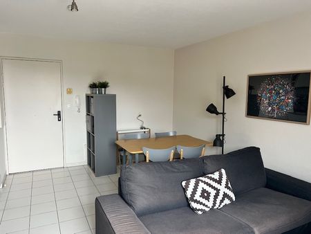 Location Appartement 2 pièces 40m² AIX EN PROVENCE 90ème - Photo 4