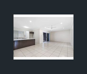 4/28 Careel Close, Helensvale, Qld 4212 - Photo 3