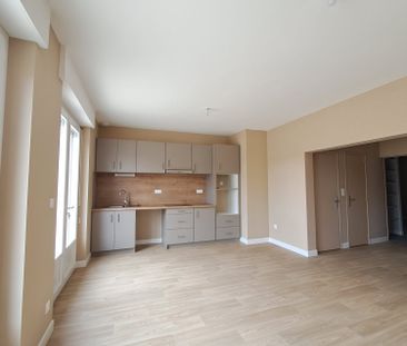 Location Appartement 4 pièces 97m² CARMAUX 81400 - Photo 4