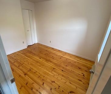 93 Lower Union St - Unit 3, 4 bed, 1.5 bath - Photo 5