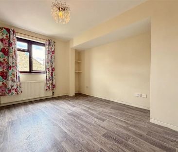 Vicarage Drive, Wadworth, Doncaster - Photo 3