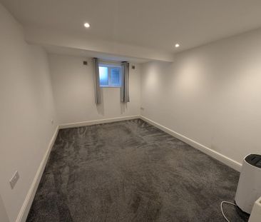 2 bedroom ground floor flat to rent - Photo 5