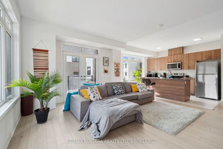 For Lease - 2 Sidney Rose Common, St. Catharines, Ontario - Photo 3