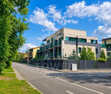 CASĂ MODERNĂ DE ÎNCHIRIAT | ZONĂ EXCLUSIVISTĂ | APROAPE DE PARCUL SUBA - Fotografie 4