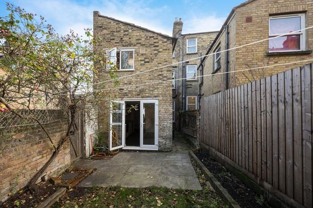 5 bedroom terraced house to rent - Photo 1