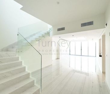 4BR+Maids Townhouse | Large Plot | Well Maintained - Photo 5