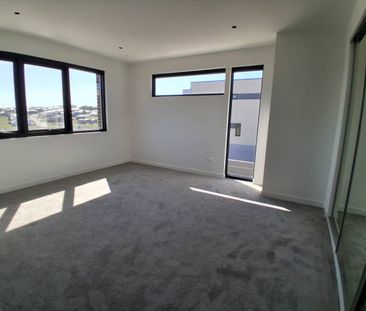 For Lease: Brand new super large 4-Bedroom Family Townhouse in Box ... - Photo 3