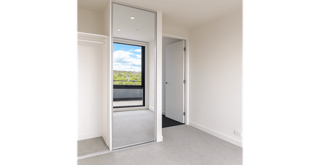 Stylish 2-Bedroom, 2-Bathroom Apartment in Prime Hawthorn East Location-6 Months Lease Only - Photo 3