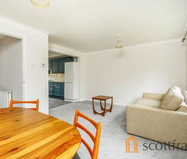 3 bedroom terraced house to rent - Photo 2