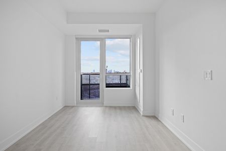 For Lease - 60 Central Park Road Way Unit# 908, Toronto, Ontario - Photo 4