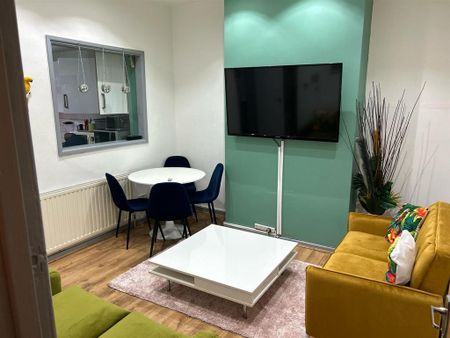 3 bedroom house share to rent - Photo 3