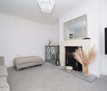 Oxford Drive, Kippax, Leeds - Photo 1