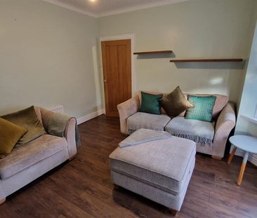 3 bed house to rent in Appletree Gardens, Newcastle Upon Tyne - Photo 2