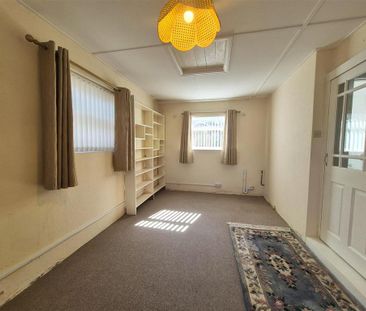 3 bedroom detached house to rent - Photo 1