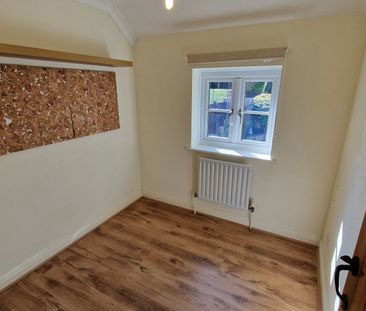 3 bed town house to rent in Meadow View, Holywell Lake - Photo 5