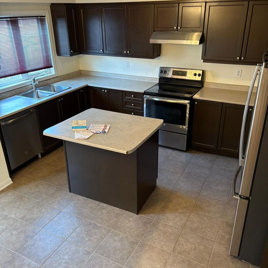 For Lease - 13 Betterton Crescent, Brampton, Ontario - Photo 1