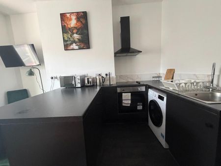 1 bedroom flat to rent - Photo 4