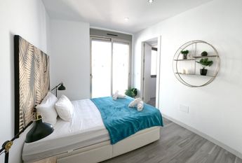 425 Villamartin Paradise